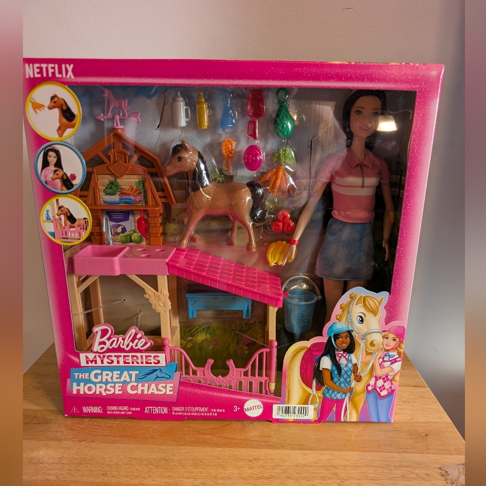 Barbie Mysteries The Great Horse Chase Playset - Pink and Blue